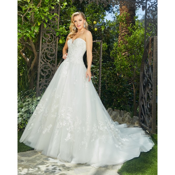 Casablanca Bridal Style 2412 Bethany | Sweetheart Neckline
