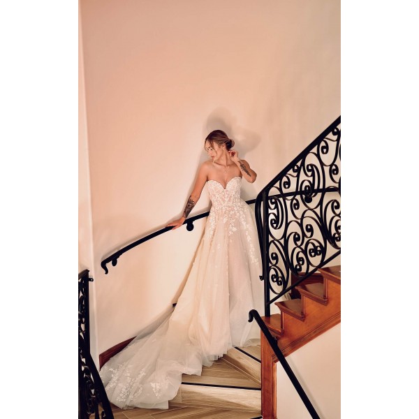 Martina Liana | Style 1483 | A-line wedding dress