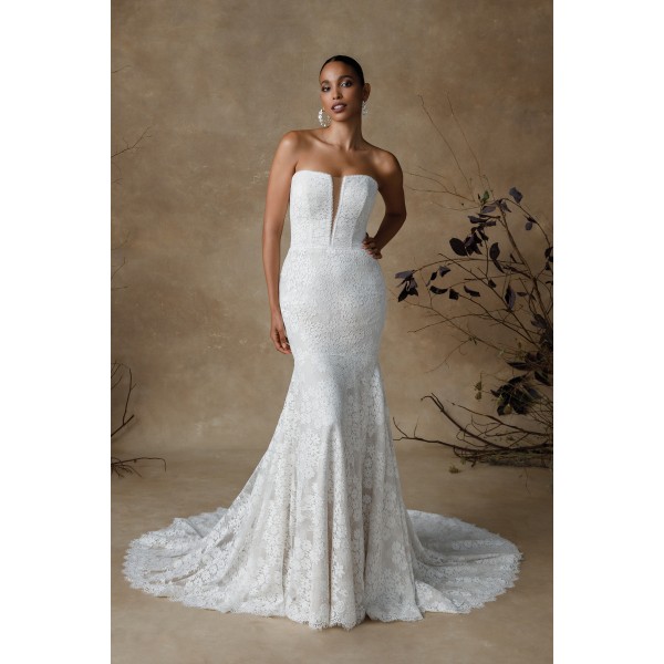 Justin Alexander Grayson 88324  | Lace Fit & Flare Wedding Dress