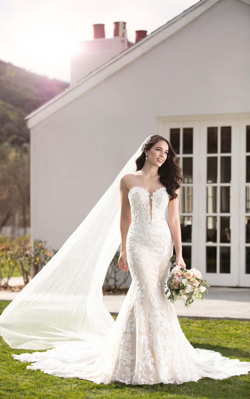 Martina Liana Style 1103 | Sexy Floral Wedding Gown