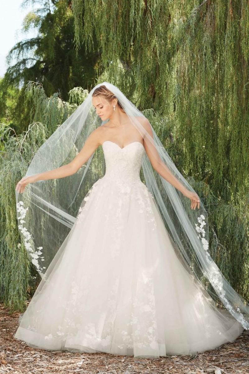 Casablanca Bridal Style 2267 Morning Glory | Sweetheart Neckline Wedding Dress