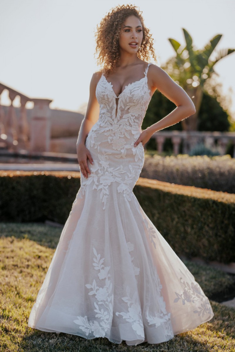 Allure Bridal 1156 | Chantilly Lace Gown