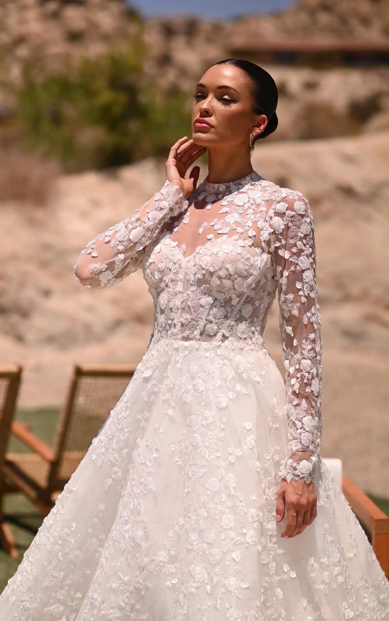 Martina Liana | Style 1517 | All Over Lace | Wedding Dress