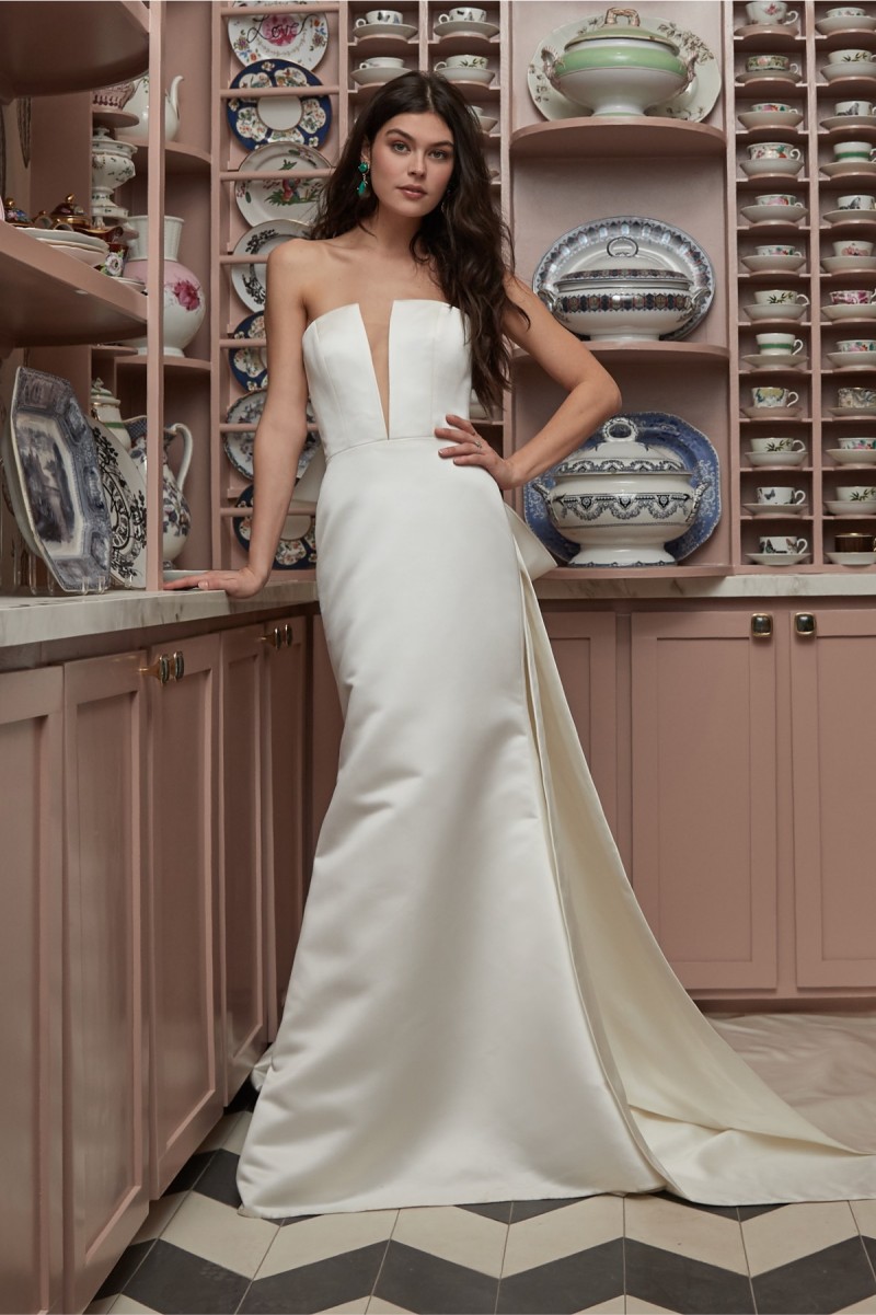 Wtoo Bridal Savvy 15214 | Strapless Deep V Bodice | Wedding Dress