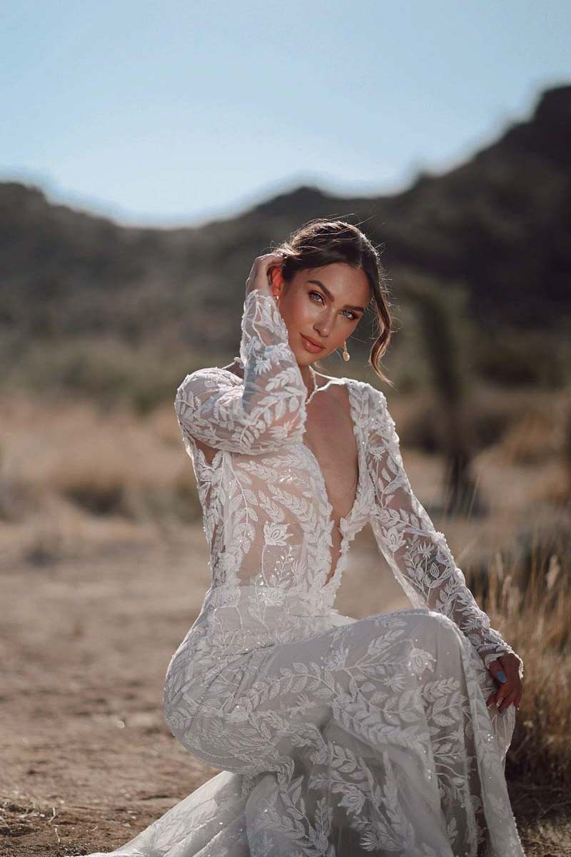 Martina Liana | Style 1525 | Exquisite lace column wedding dress