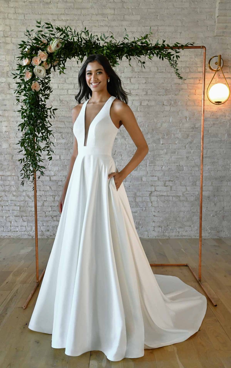 Stella York | Style 7341 | Curved Plunging Neckline Wedding Dress