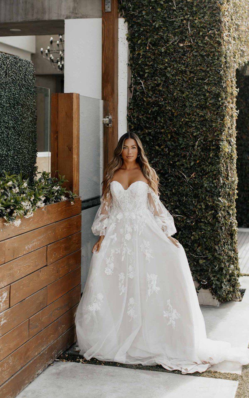 Stella York | Style 7521 | Wedding Dress