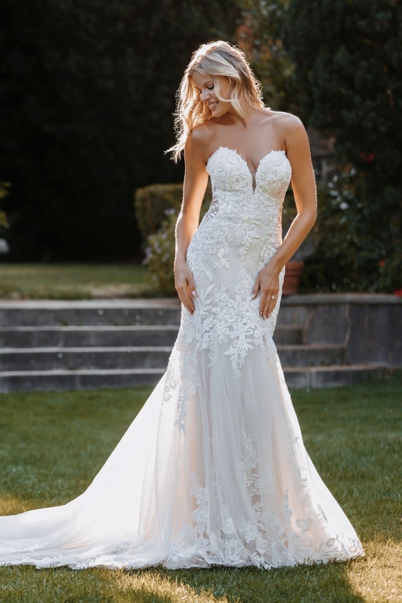 Allure Couture Style C636