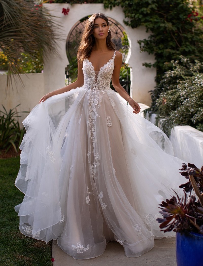 Moonlight Bridal | H1394 | Sweetheart Neckline | Tulle Skirt | Bridal Gown