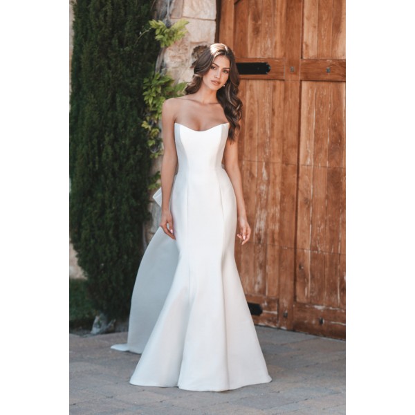 Allure Bridal 1216 | Stretch Mikado gown is beautifully clean in silhouette and accented with an oversized, chicly feminine bow at the train.