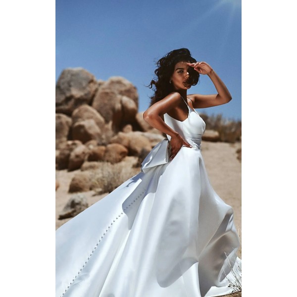 Martina Liana | Style1560 | V-Neck Wedding Dress