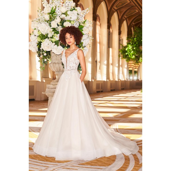 Mikaella Bridal 2356 | Chantilly Lace | Wedding Dress