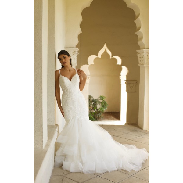 Stella York | Style 7589 | Lace Fit & Flare | Wedding Dress