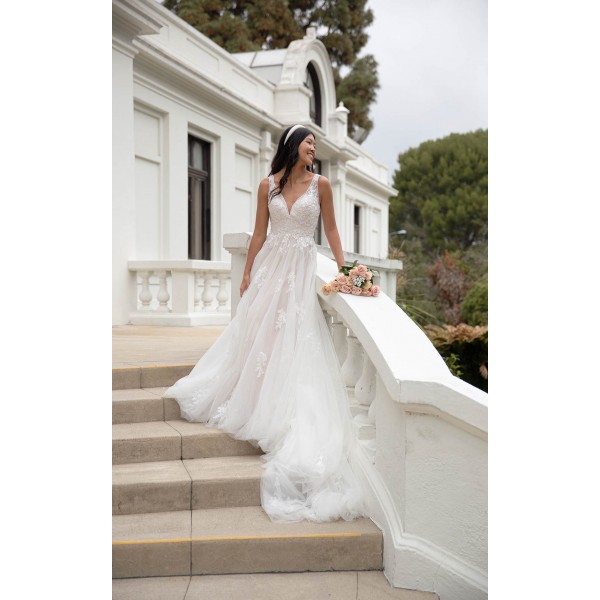 Stella York | Style 7616 | Wedding Dress