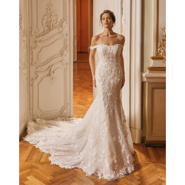Val Stefani by Moonlight Bridal | D8295 Regent | Sweetheart Neckline Wedding Dress