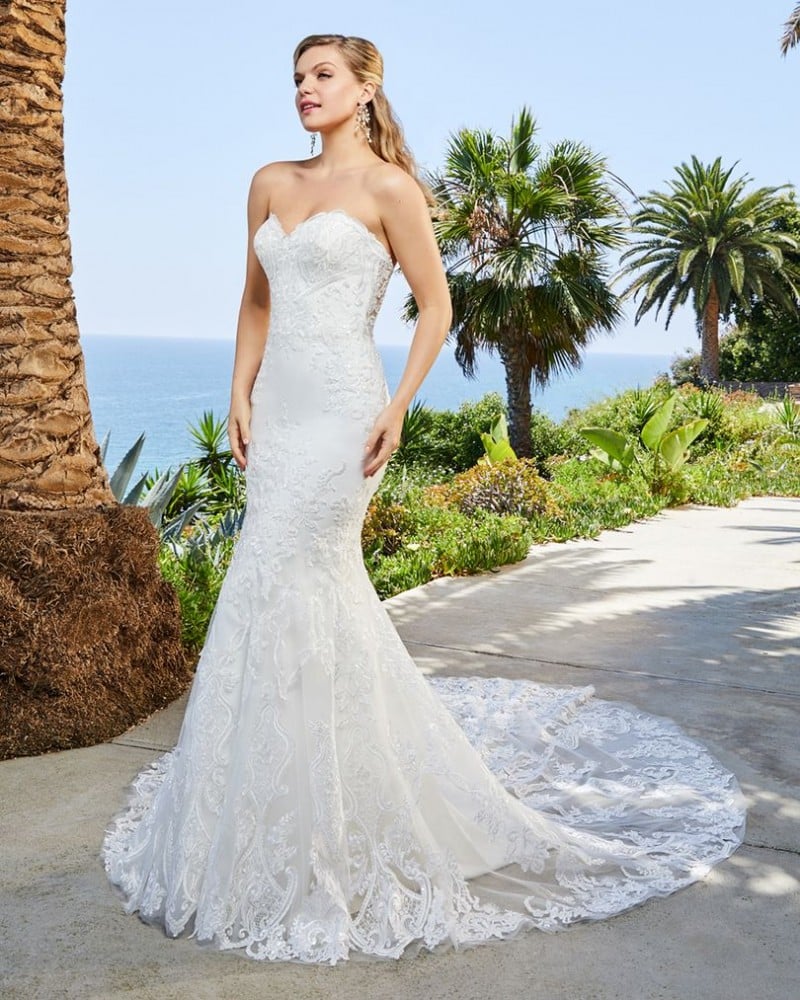 Casablanca Bridal Carter Style 2404 | Fit & Flare | Strapless Wedding Dress