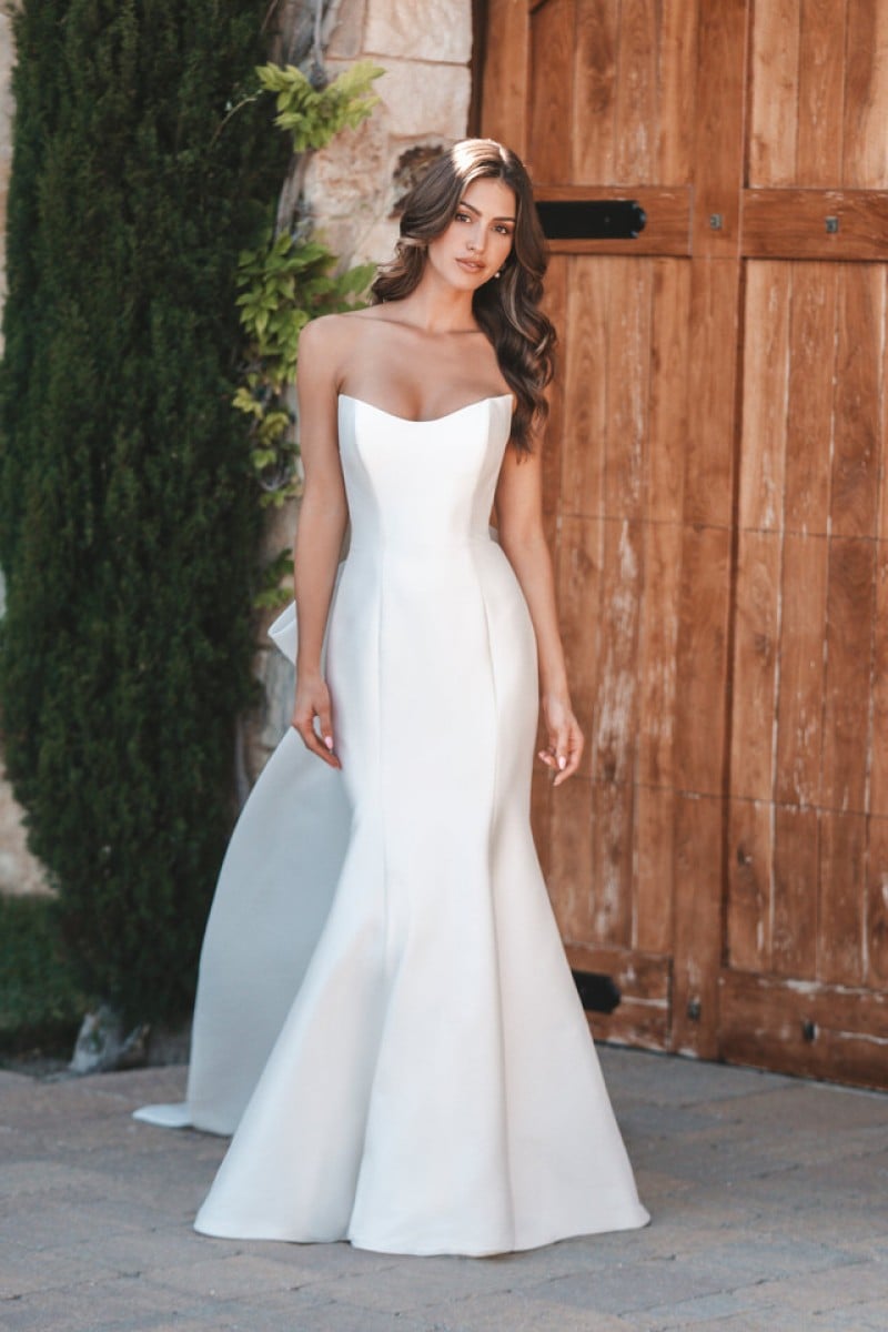 Allure Bridal 1216 | Stretch Mikado gown is beautifully clean in silhouette and accented with an oversized, chicly feminine bow at the train.
