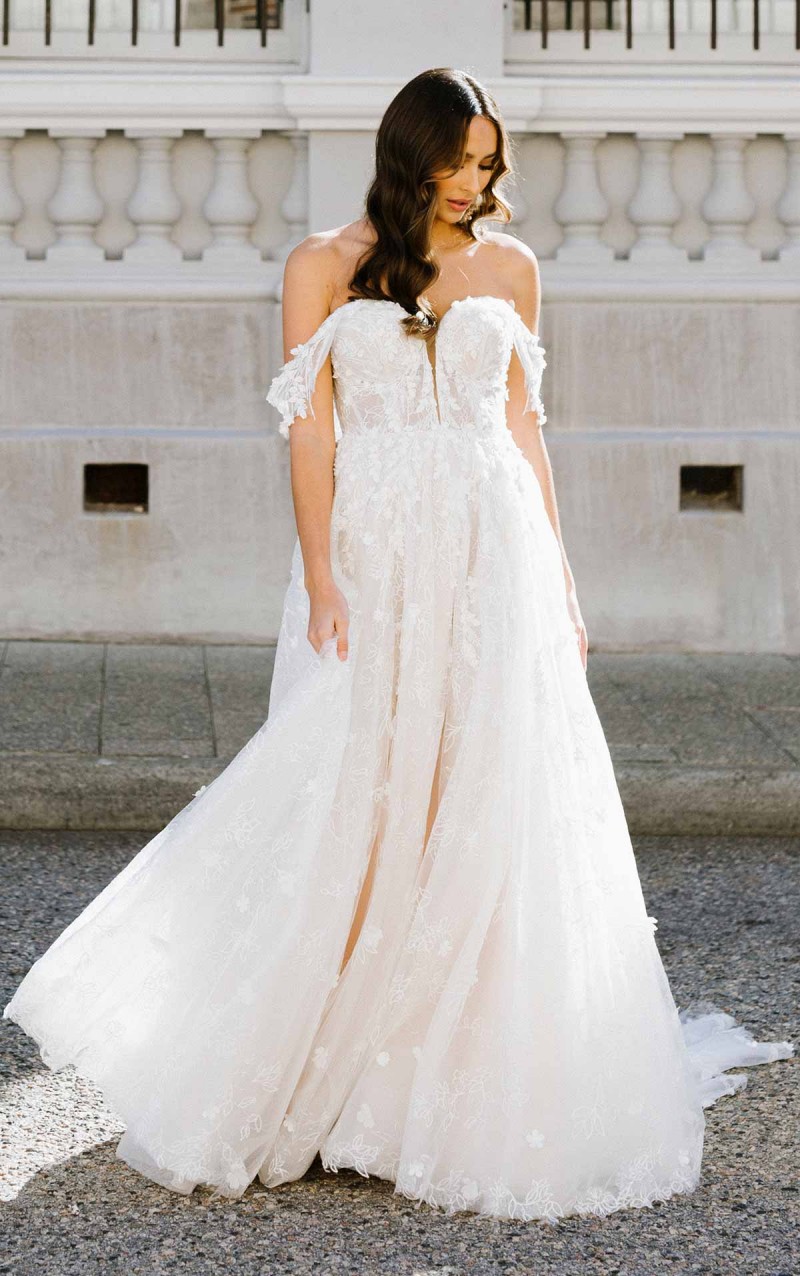 Martina Liana | Style 1321 | Sweetheart Neckline | Off Shoulder | Wedding Dress