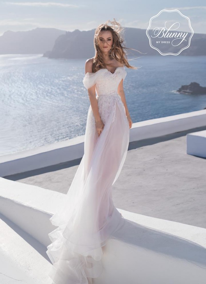 Blunny Bridal Leah | Soft off Shoulder | Wedding Dress