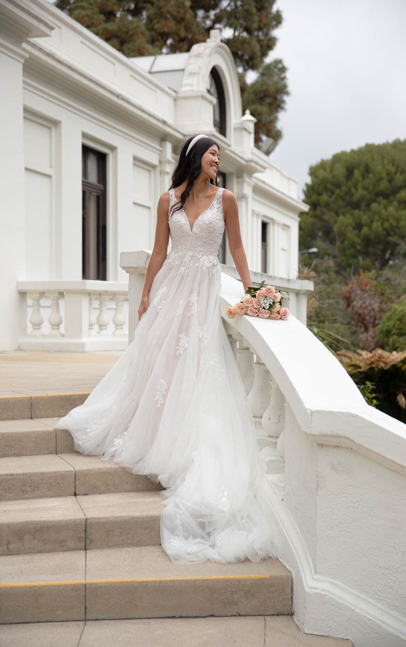 Stella York | Style 7616 | Wedding Dress